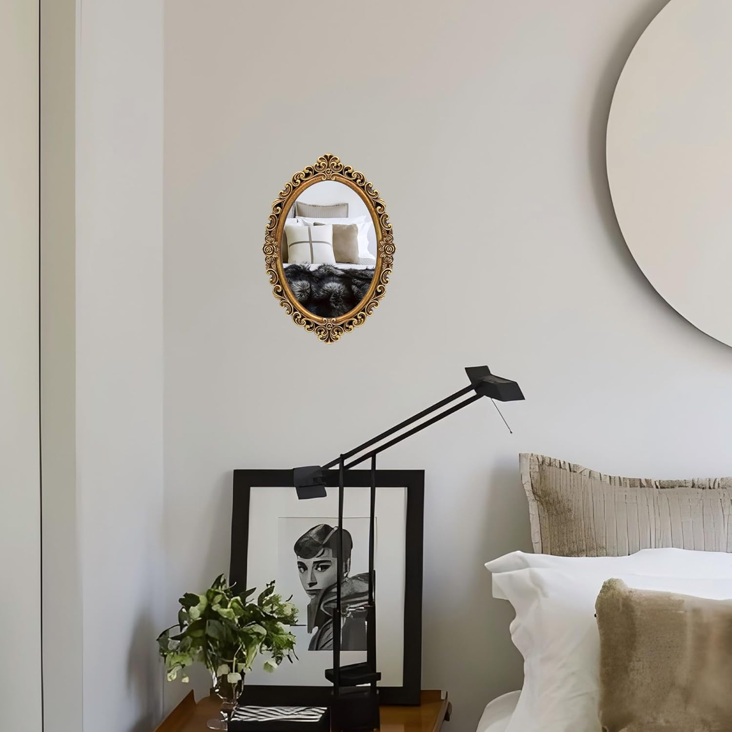 OIGUMR Oval Small Wall Mirror Mirror Classic Hanging Mirrors for Bedro... - Image 4