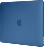 Incase Dots Hardshell with Makrolon® - MacBook Air 13 inch Case - 2022... - Image 2