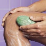 Good Molecules Brightening & Darkish Spots Bar - Cleaning soap Free Face and Physique ... - Image 6